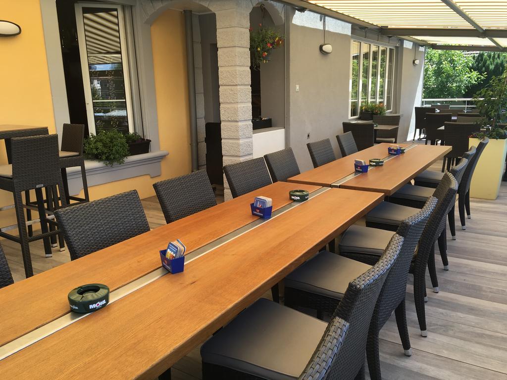 Hotel Restaurant Jura Kerzers Eksteriør bilde